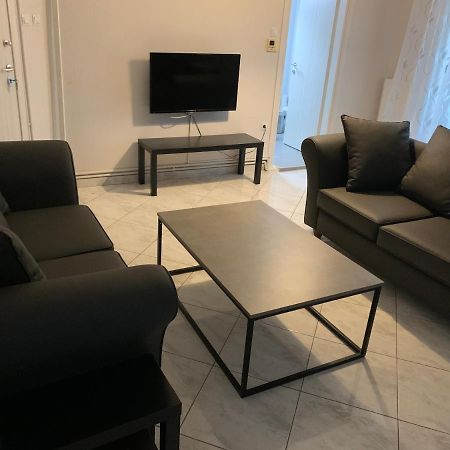 Apartment 30M From The Sea Thessaloniki Exterior photo